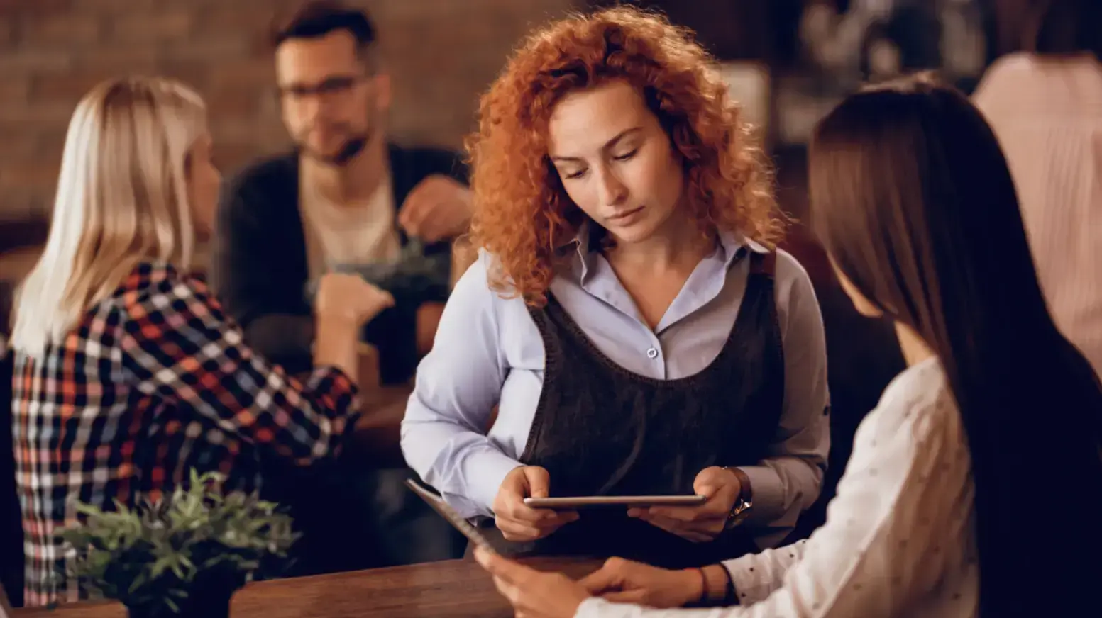 The Ultimate Guide to Implementing Digital Menus in Your Restaurant