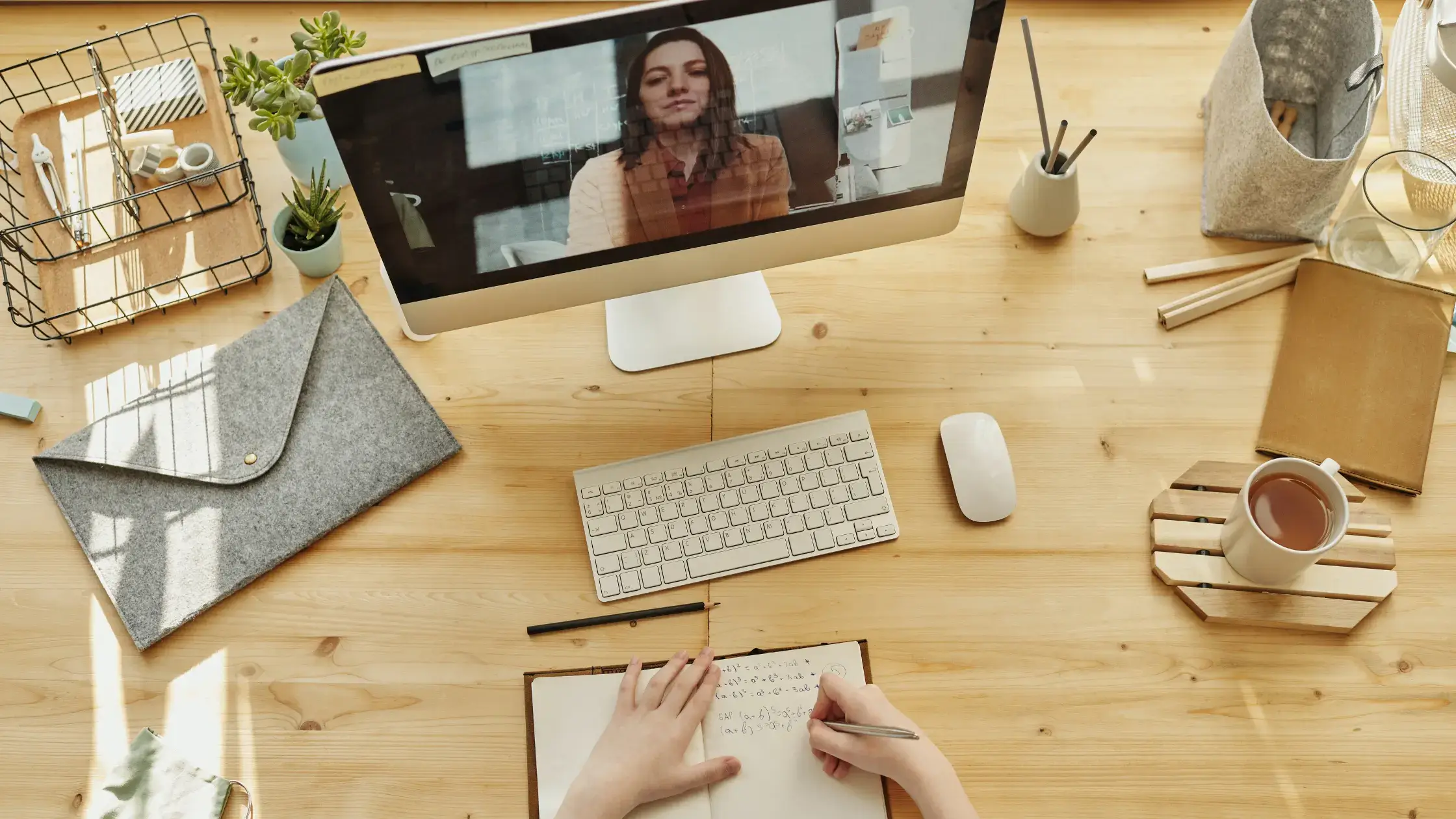 How to Price e-Learning Courses on Your Website for Max Profit