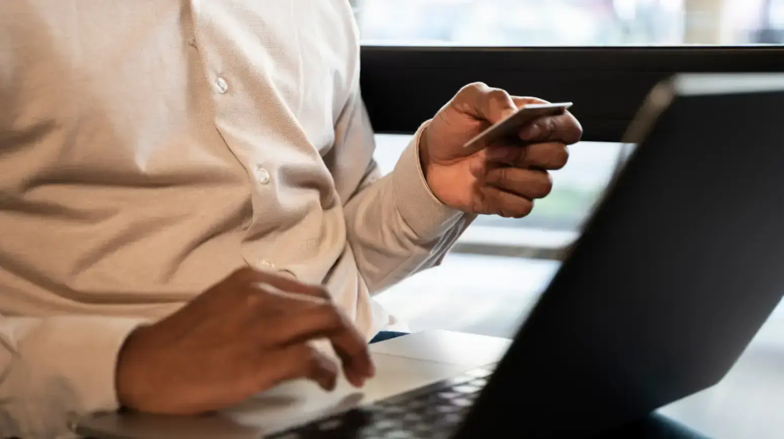 How to Streamline Your E-Commerce Workflow: From Clicks to Payments