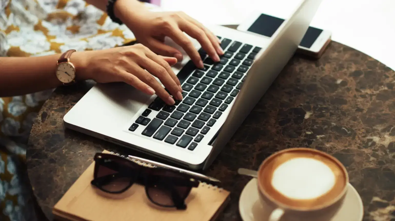 5 Tips for Writing Effective Microcopy for CTA Buttons (+Examples)