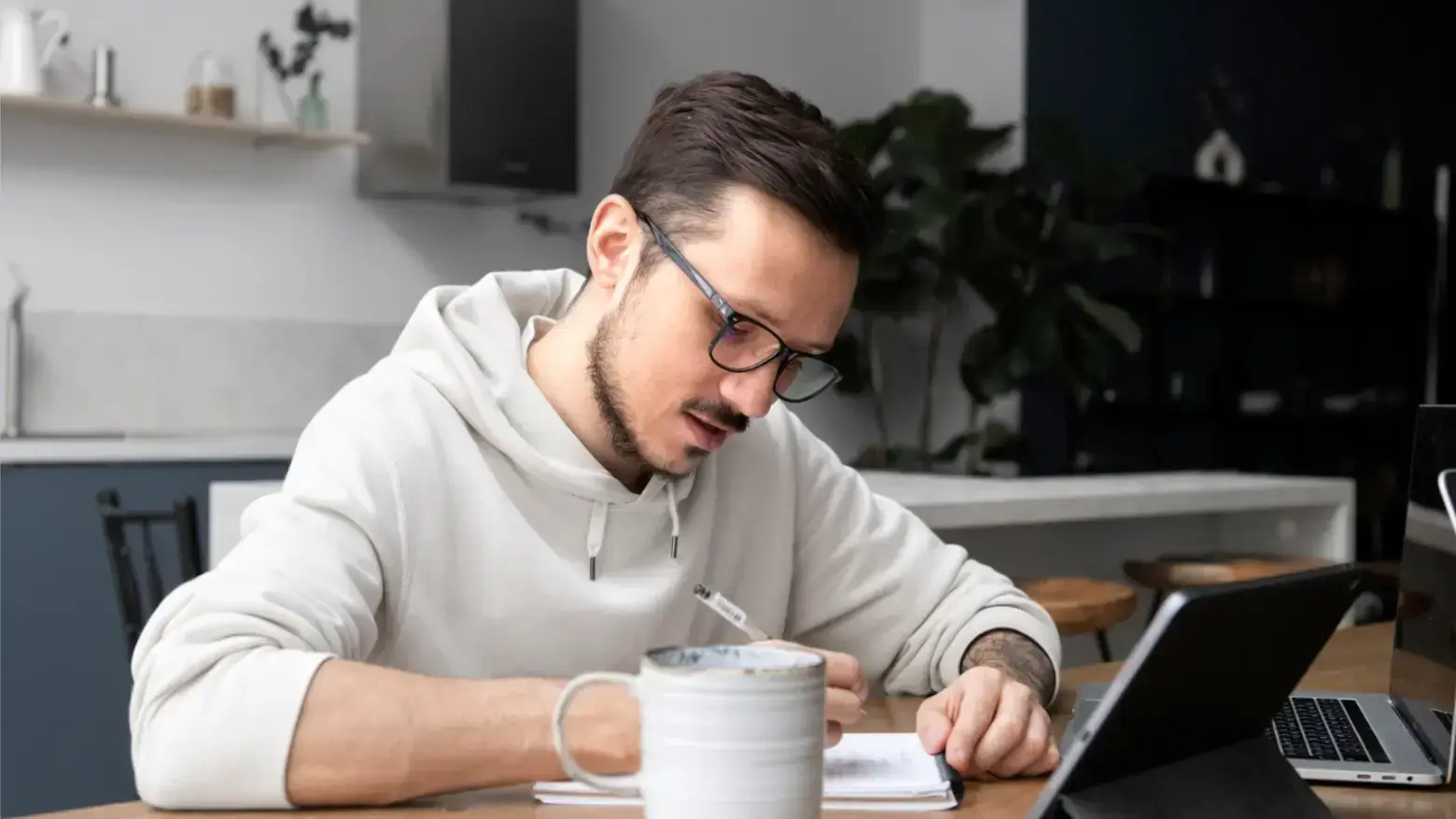 Integrating Microlearning into Daily Workflows for Better Results