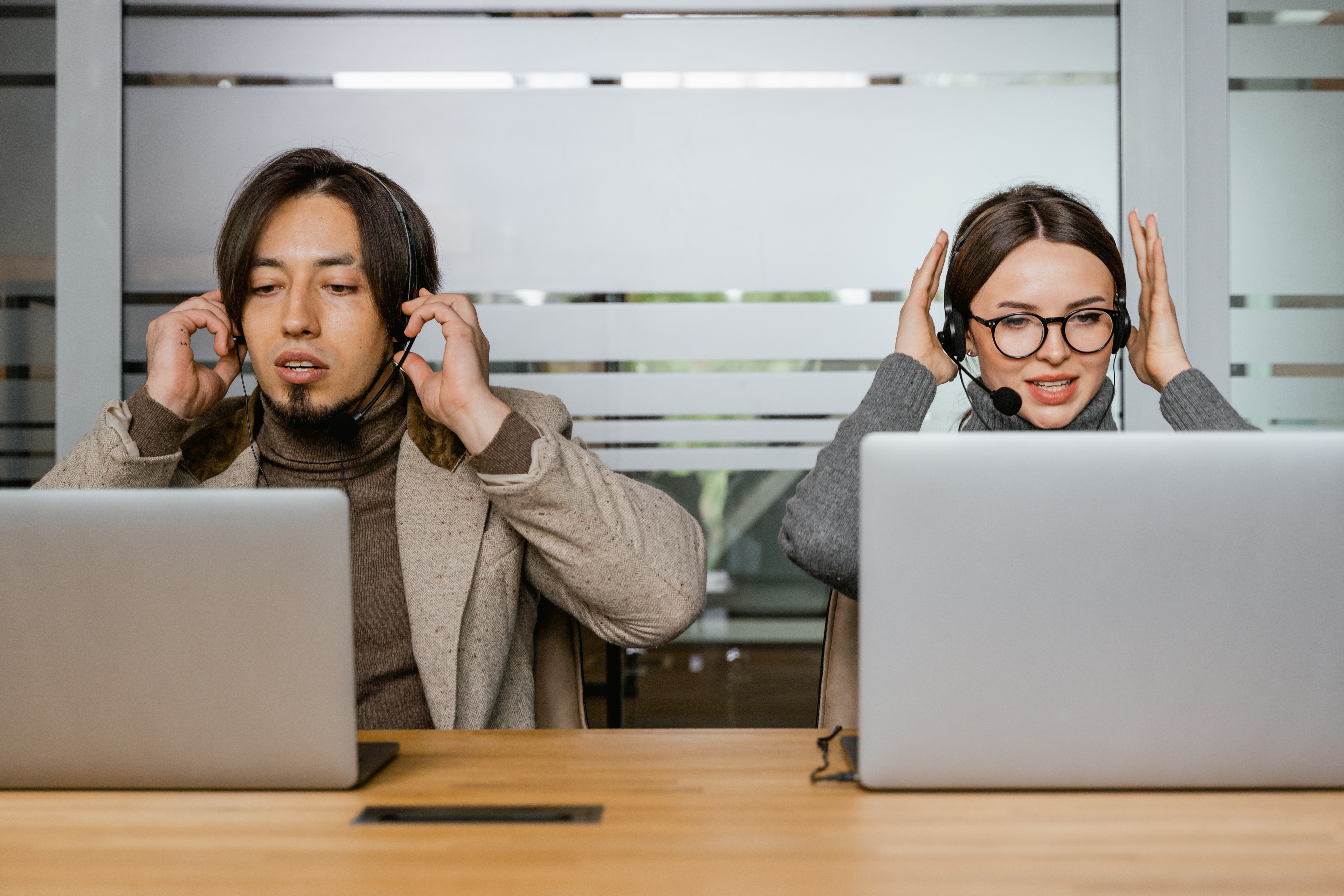 Top 6 Automated Help Desk Software to Boost Agents’ Performance