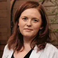 Amy headshot 200 x 200