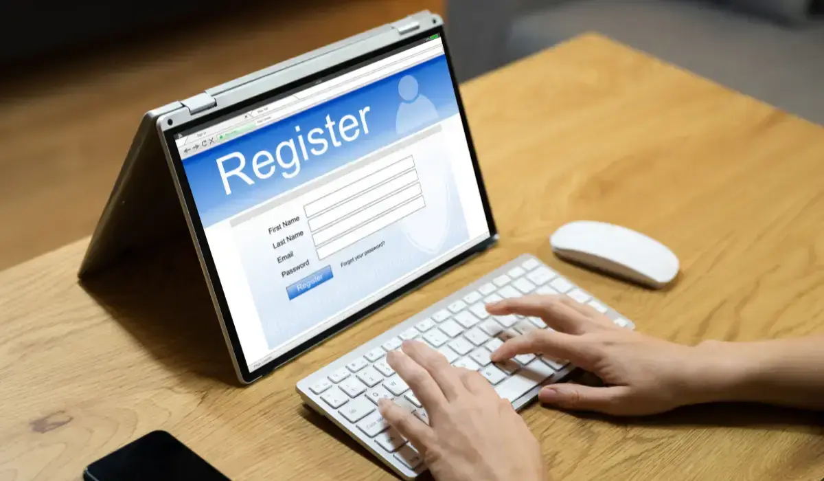 filling-out-online-form