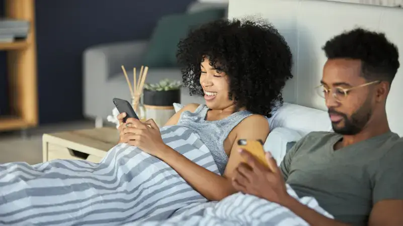 people-using-mobile-phones-1