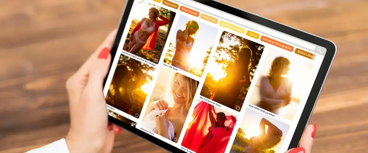 person-scrolling-pinterest