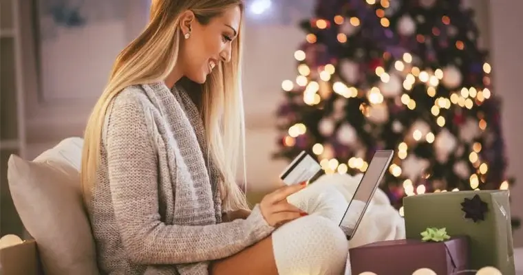 person-using-credit-card-online