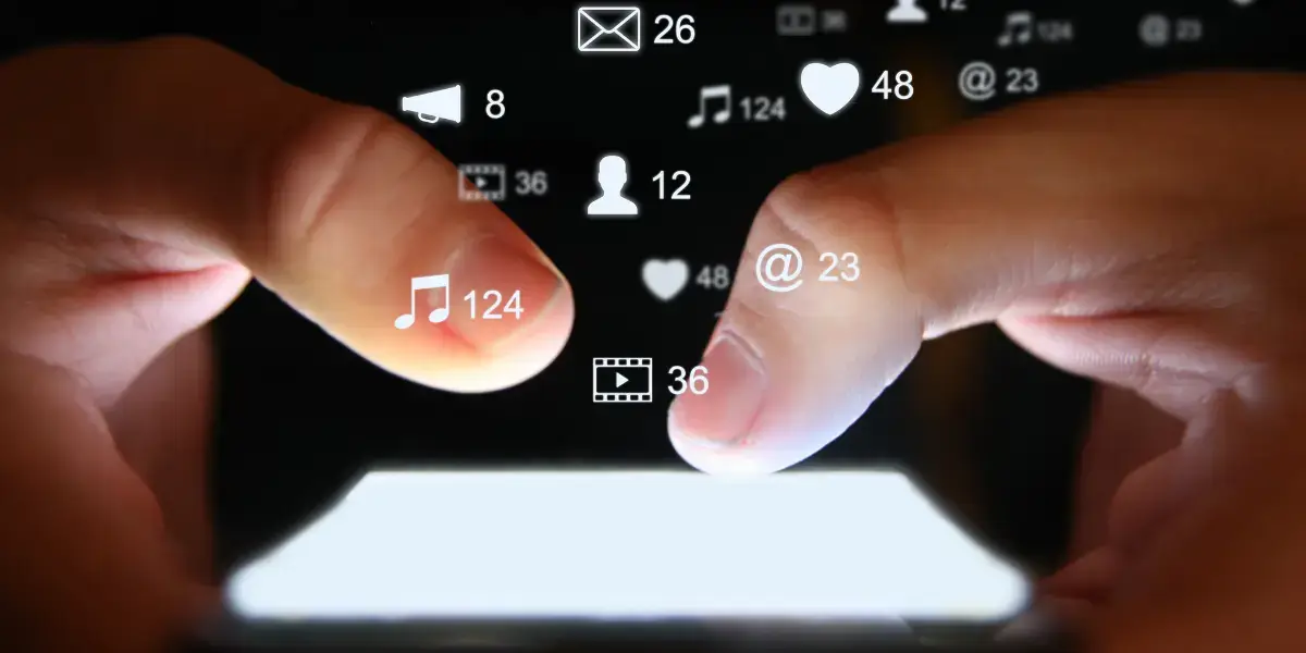 social-media-mobile-user