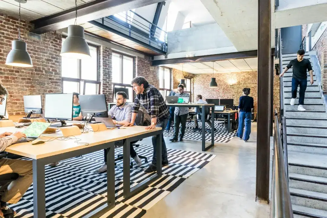 young-entrepreneurs-at-work